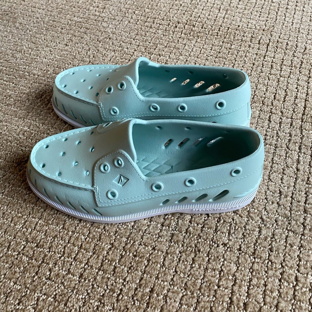 Sperry Float Shoes Size 6 - image 2